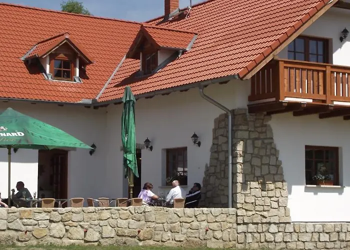 Pensjonat Restaurace Na Vyhledech *
